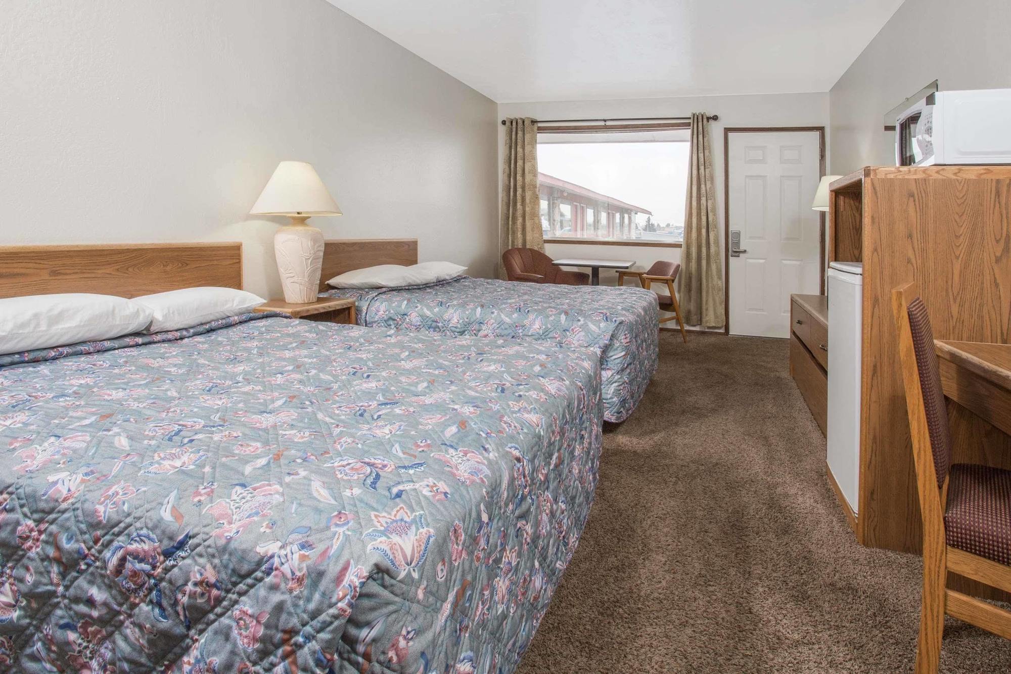 Knights Inn Boardman Екстериор снимка