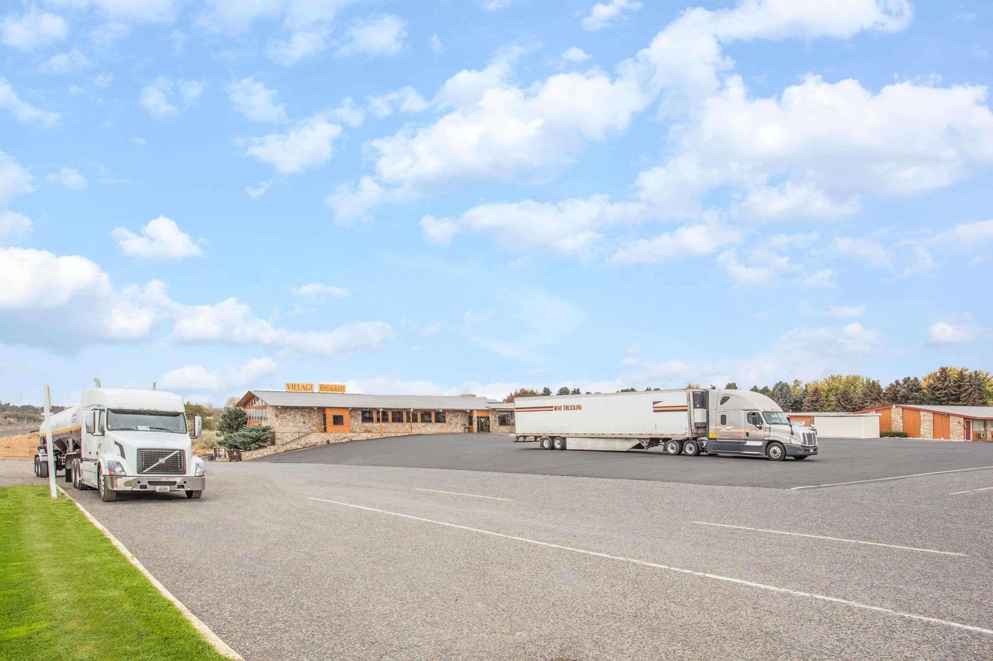Knights Inn Boardman Екстериор снимка